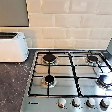 Golilli Clare Apartman *